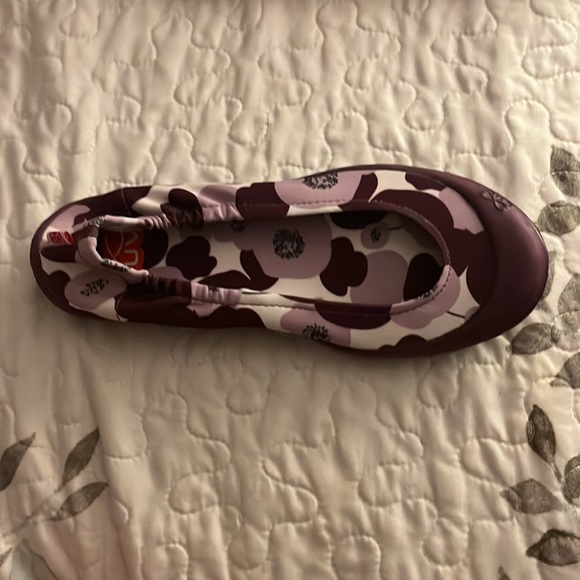 1/$10 or 2/$15 LUV DREAM FLATS Poppy Dark Purple Euro size 34 (2.5-3) - Picture 5 of 5